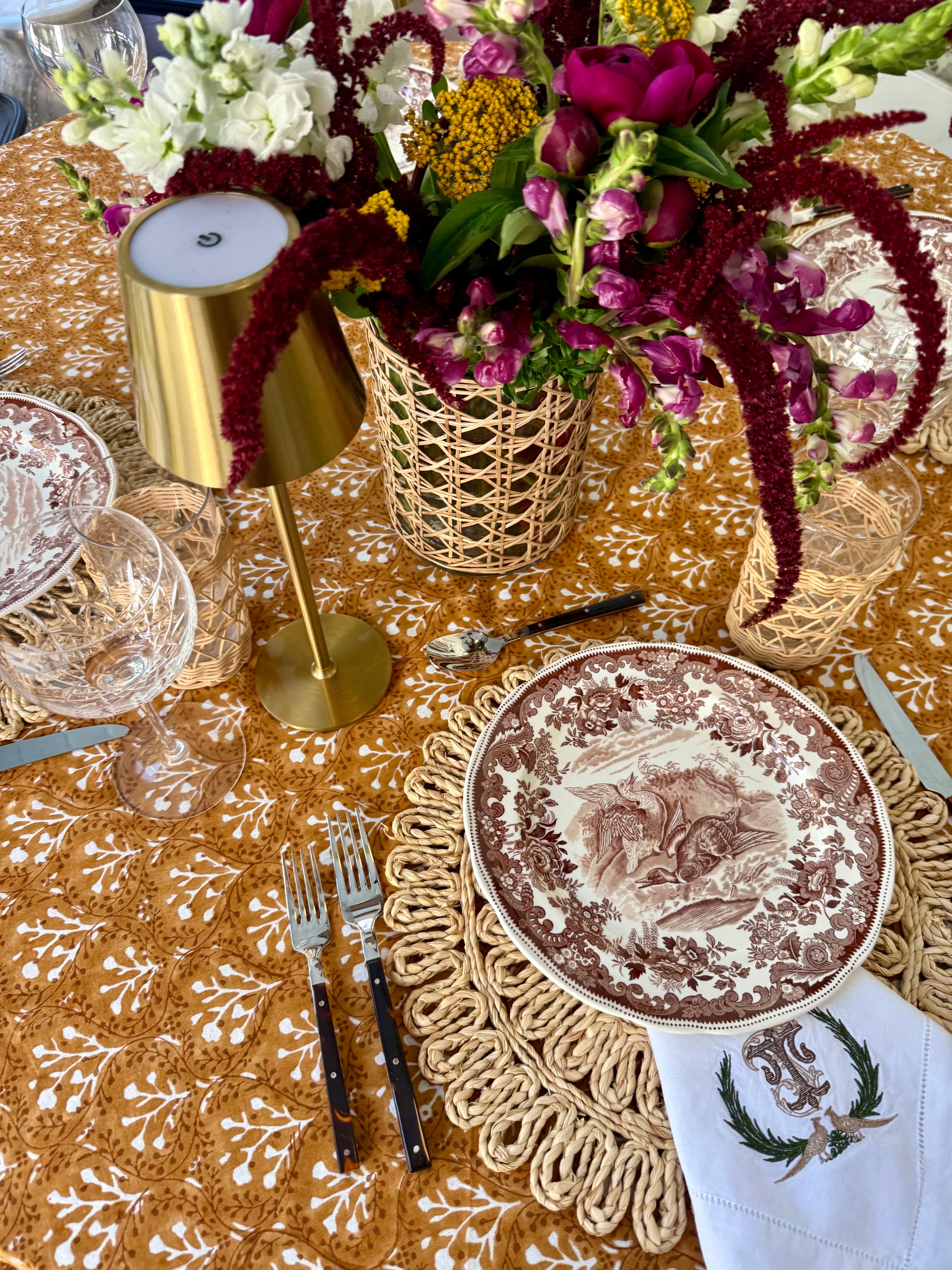Laurel Tablecloth in Goldenrod-zoom-2