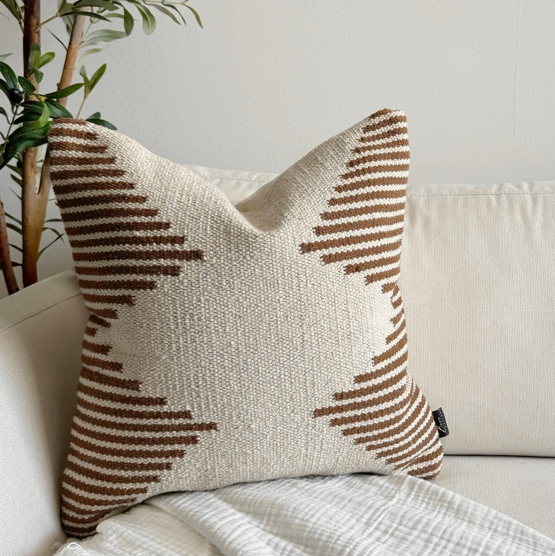 Tehran Pillow Cover-5