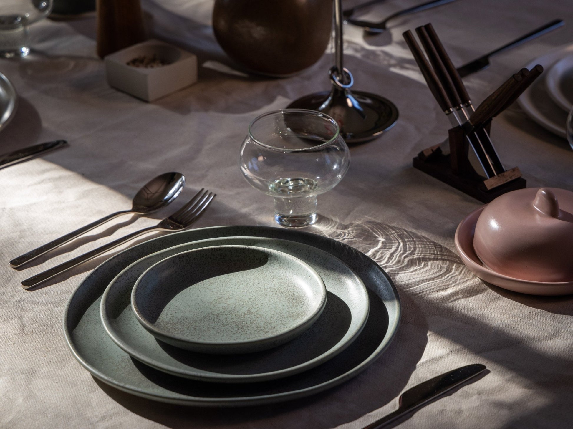Hestia Coupe 5 Piece Dinner Setting - Aware House