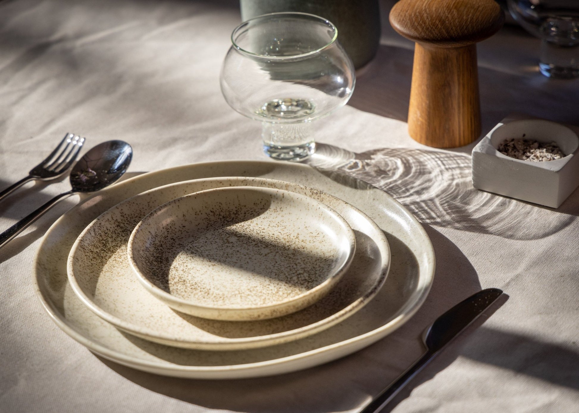 Hestia Coupe 7 Piece Dinner Setting - Aware House