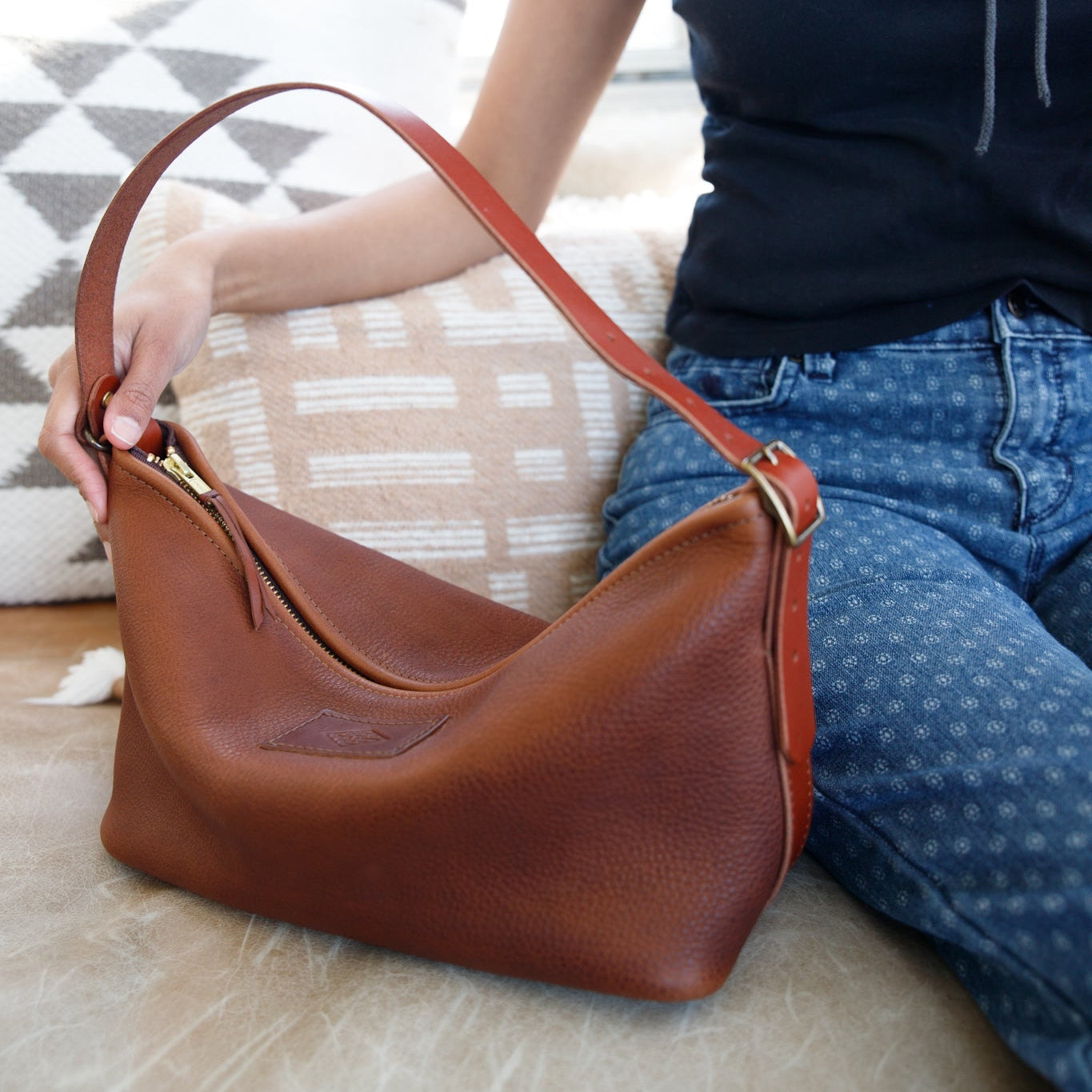 Solstice Shoulder Bag-zoom-4