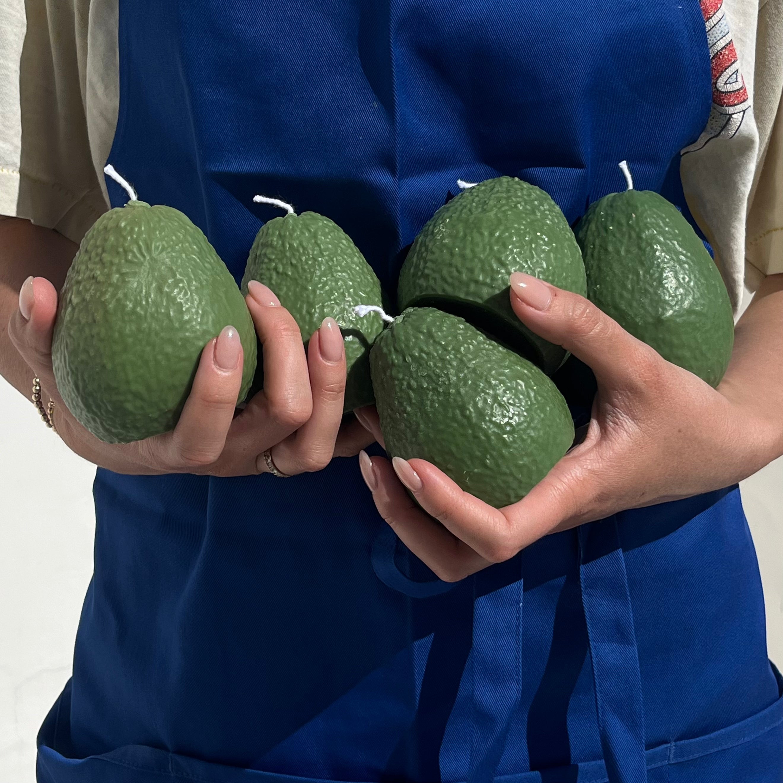 Large Avocado Candle-zoom-2