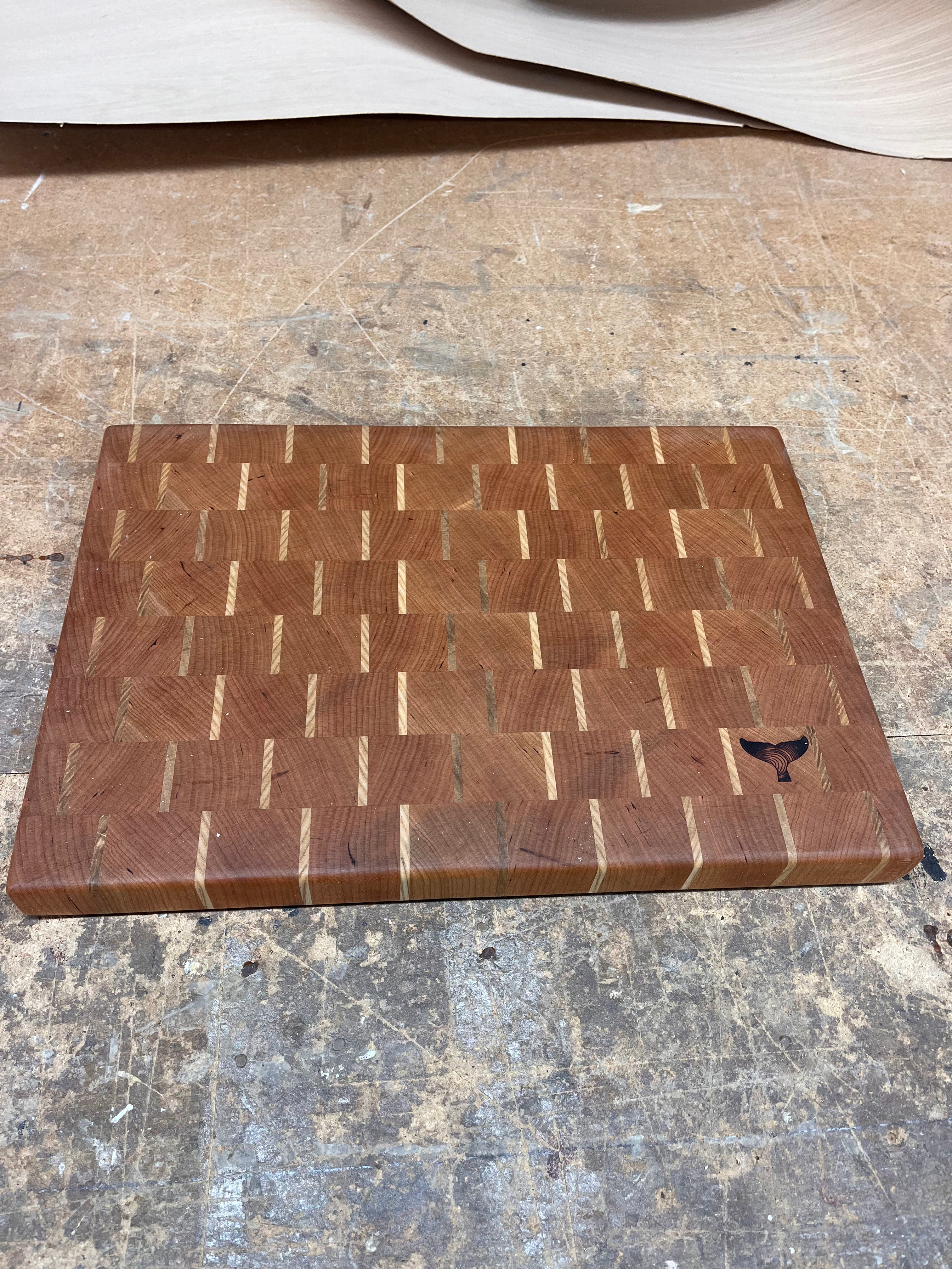 Cherry & Ash End Grain Cutting Board-zoom-4