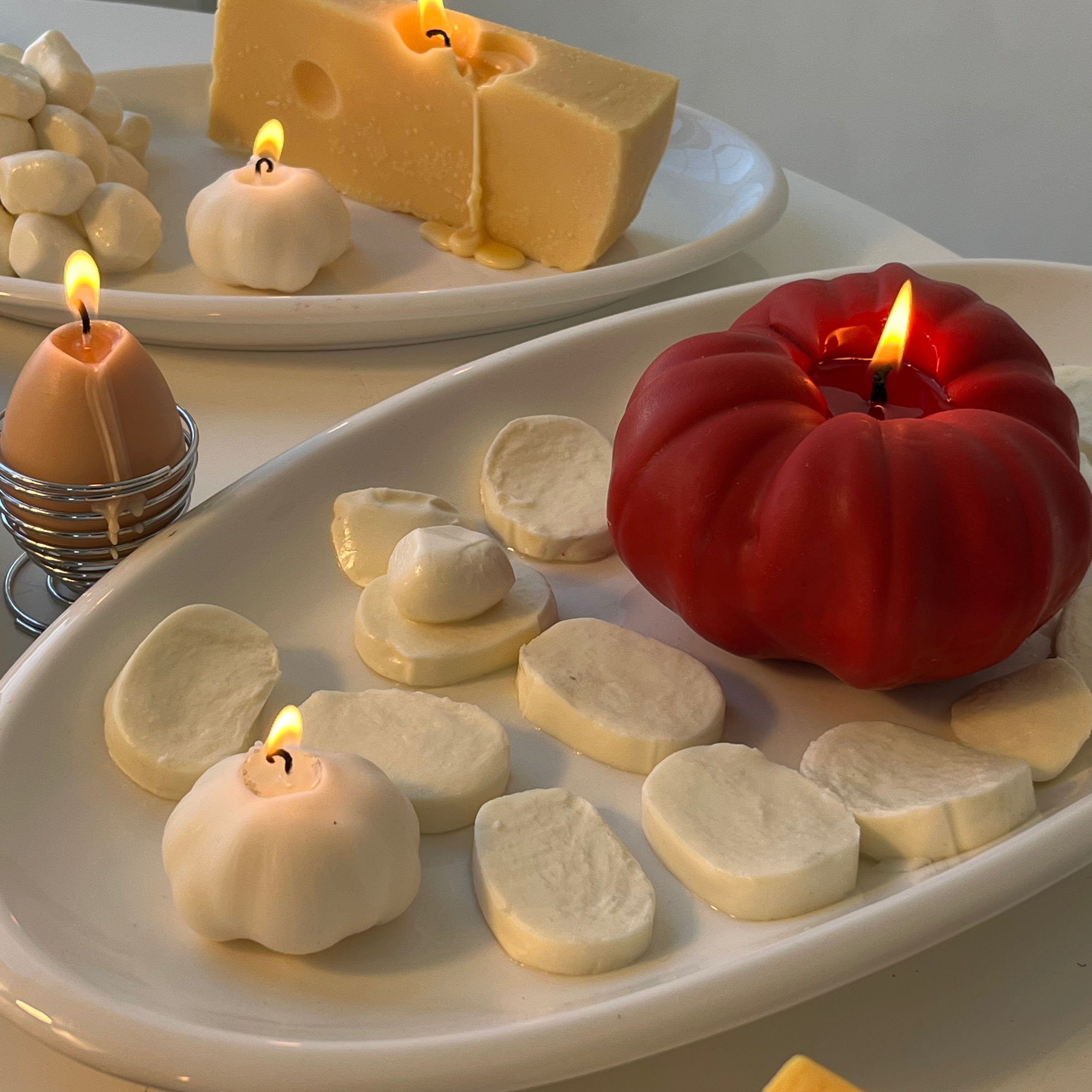 Jumbo Heirloom Tomato Candle | Red-zoom-5