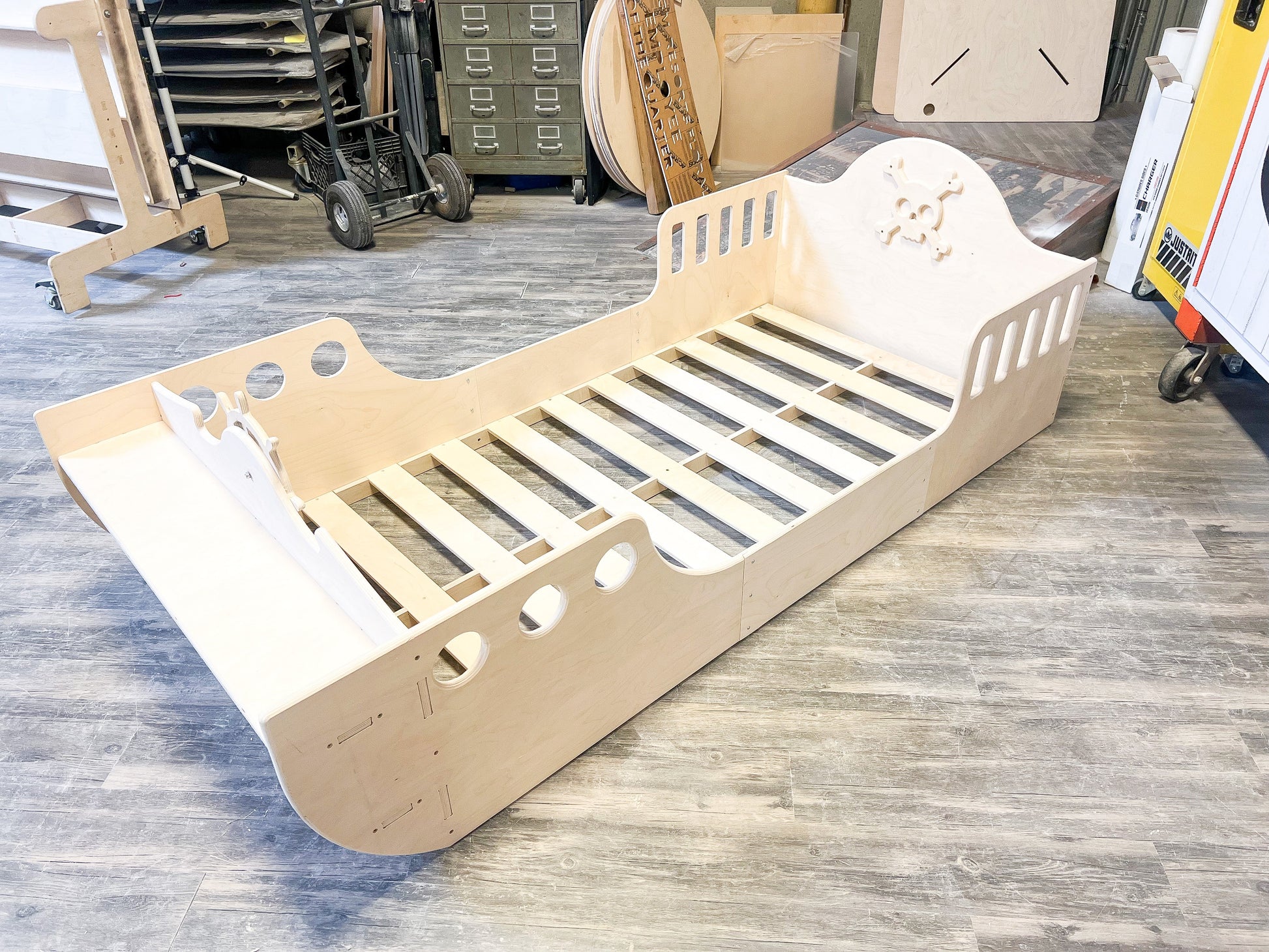 CAPTAIN JACK | Pirate Ship Bed-8