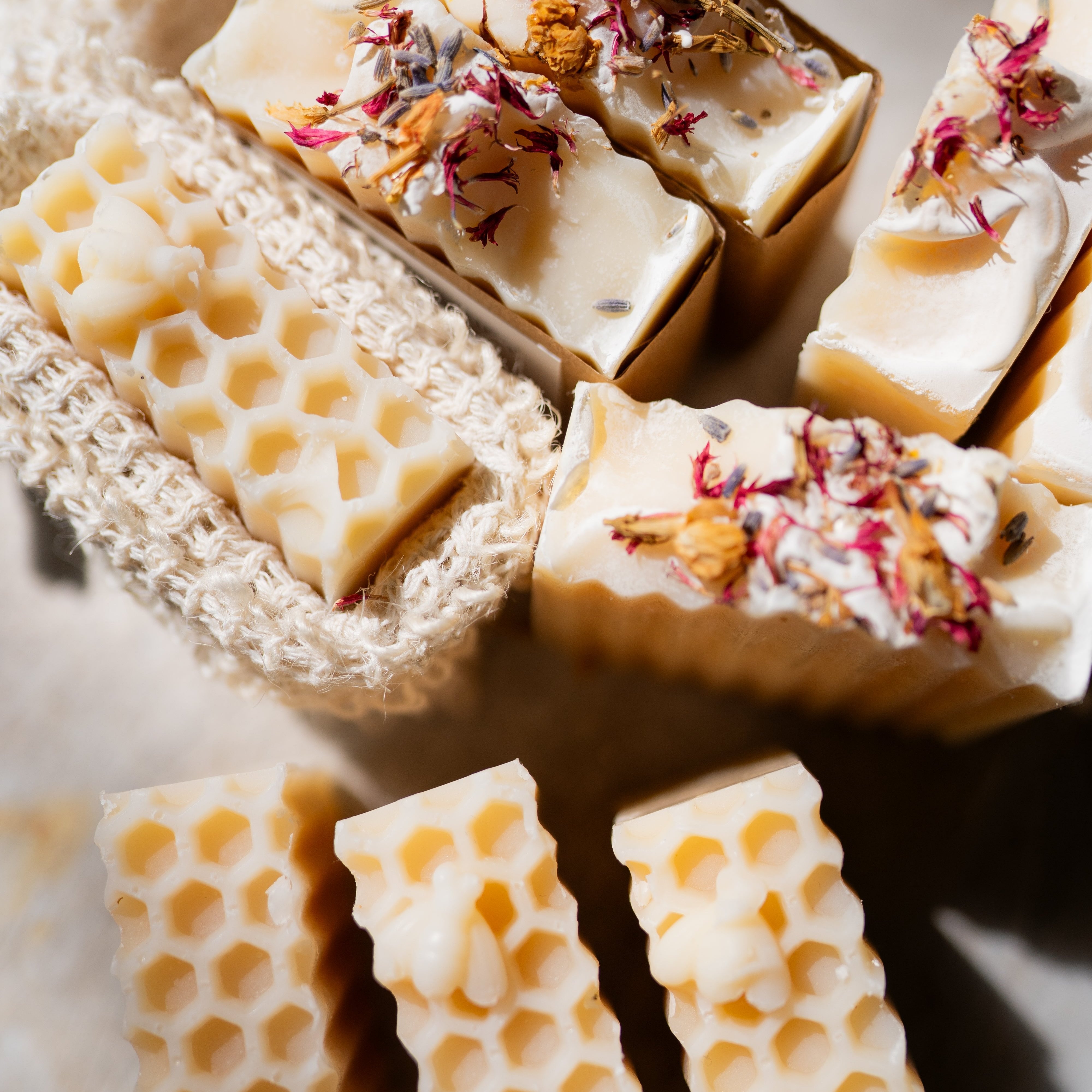 Handmade Soap Bars | Honey & Beeswax Natural Skincare