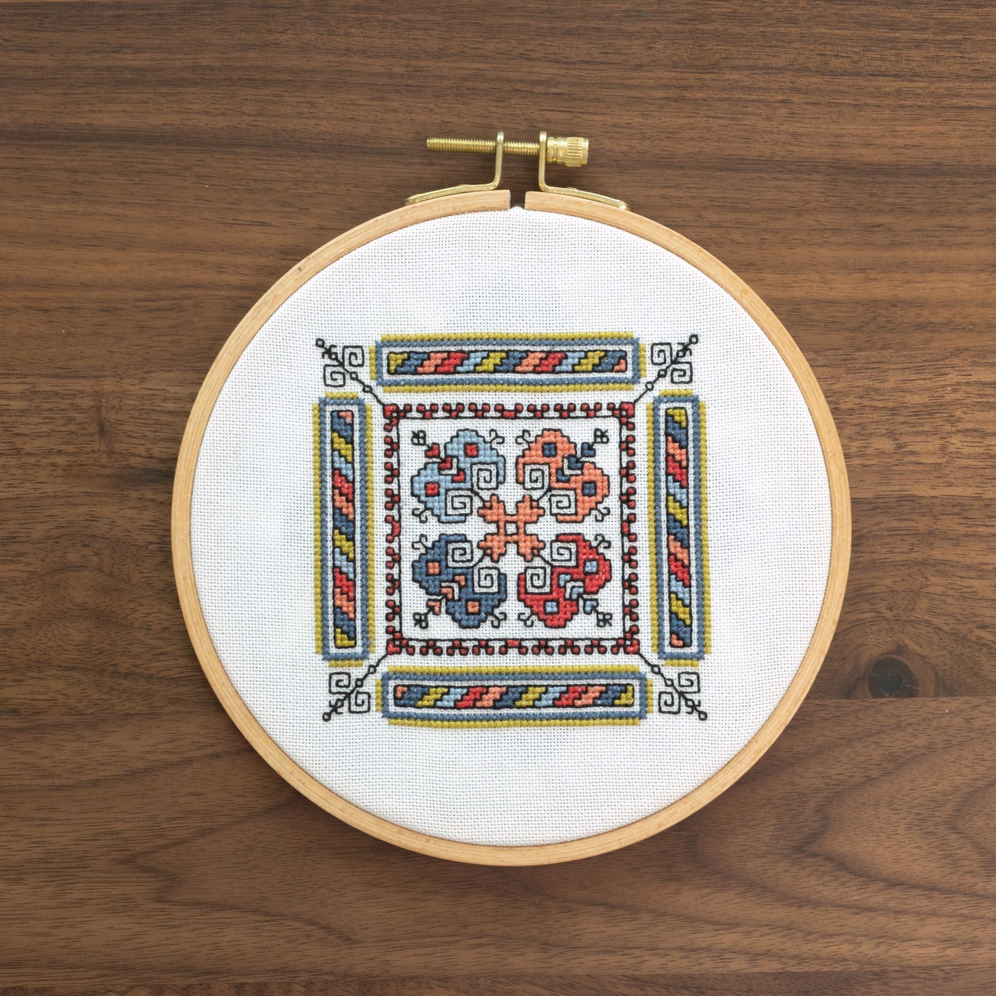 Kalamata Courtyard Cross Stitch Hoop Kit-zoom-3