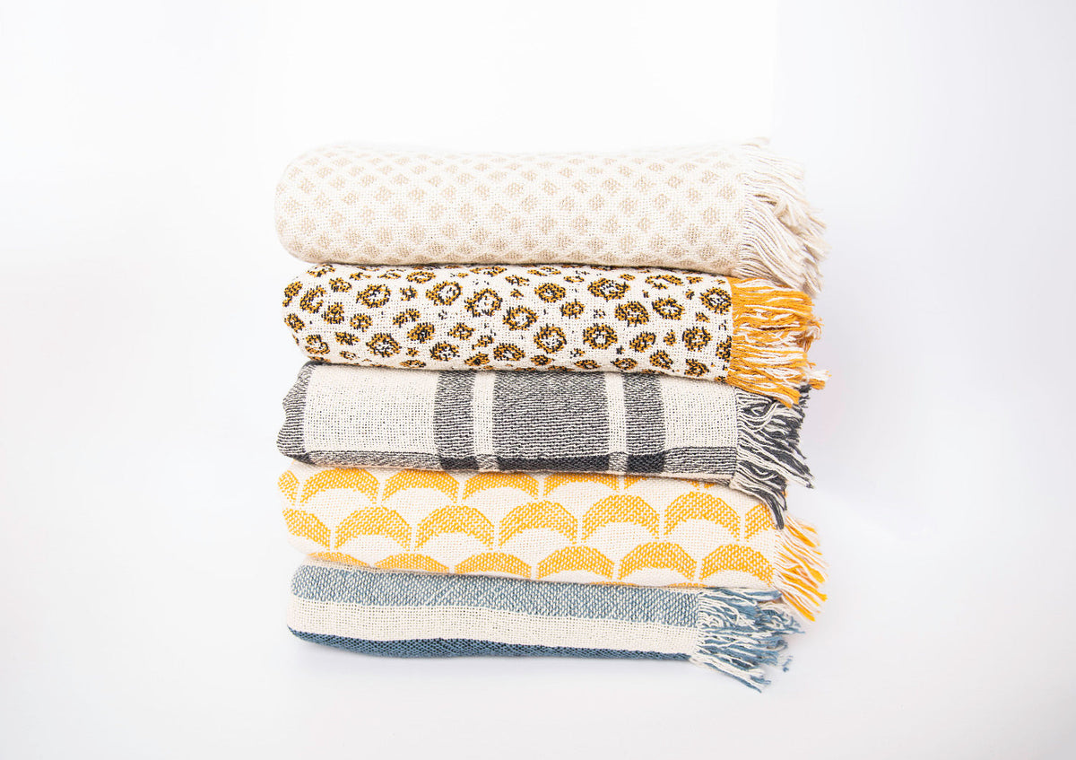 Rowan Cream and Beige Diamond Jacquard Woven Throw Blanket-zoom-5