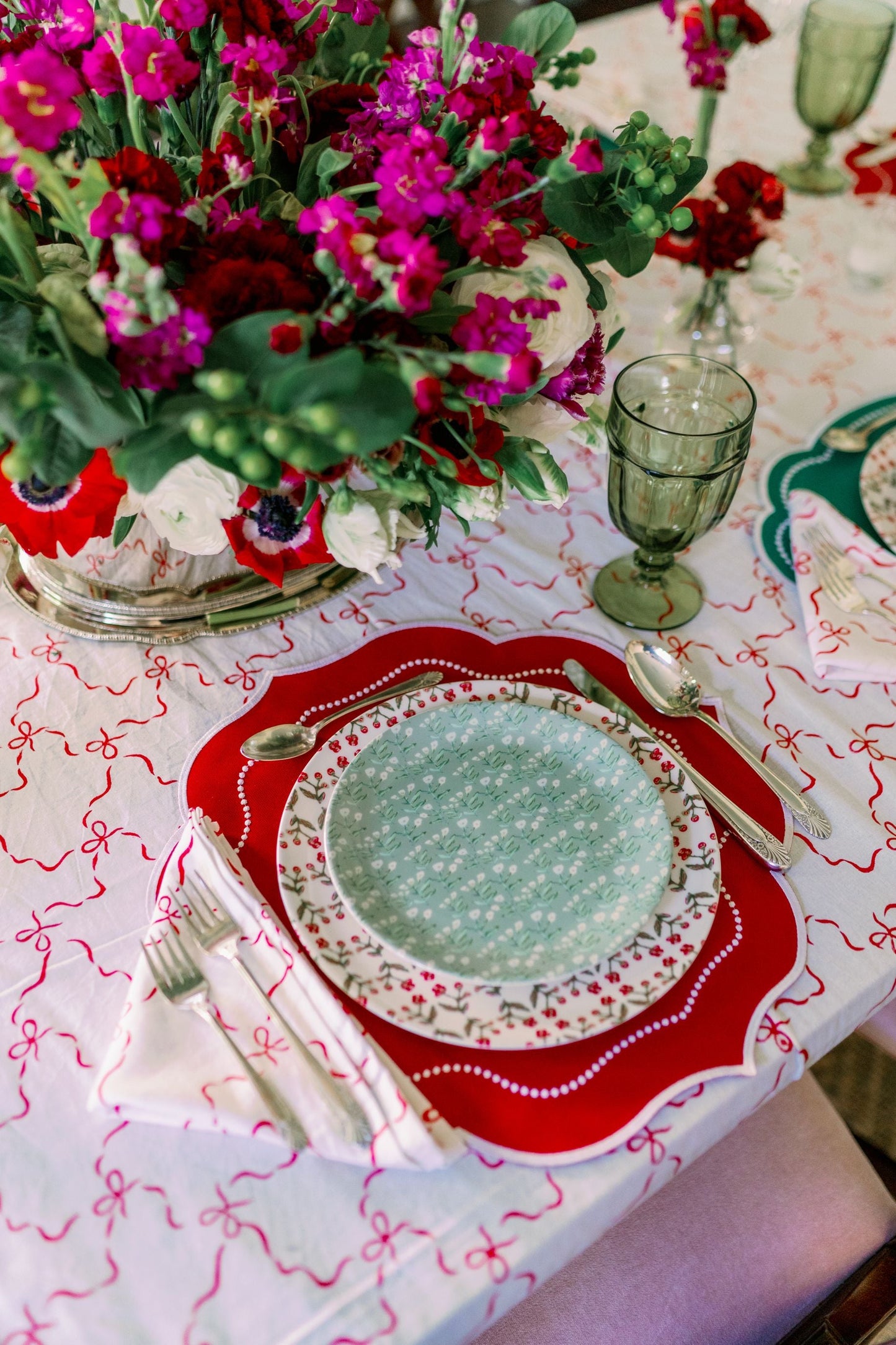 Holiday Berry Antonia China Plate