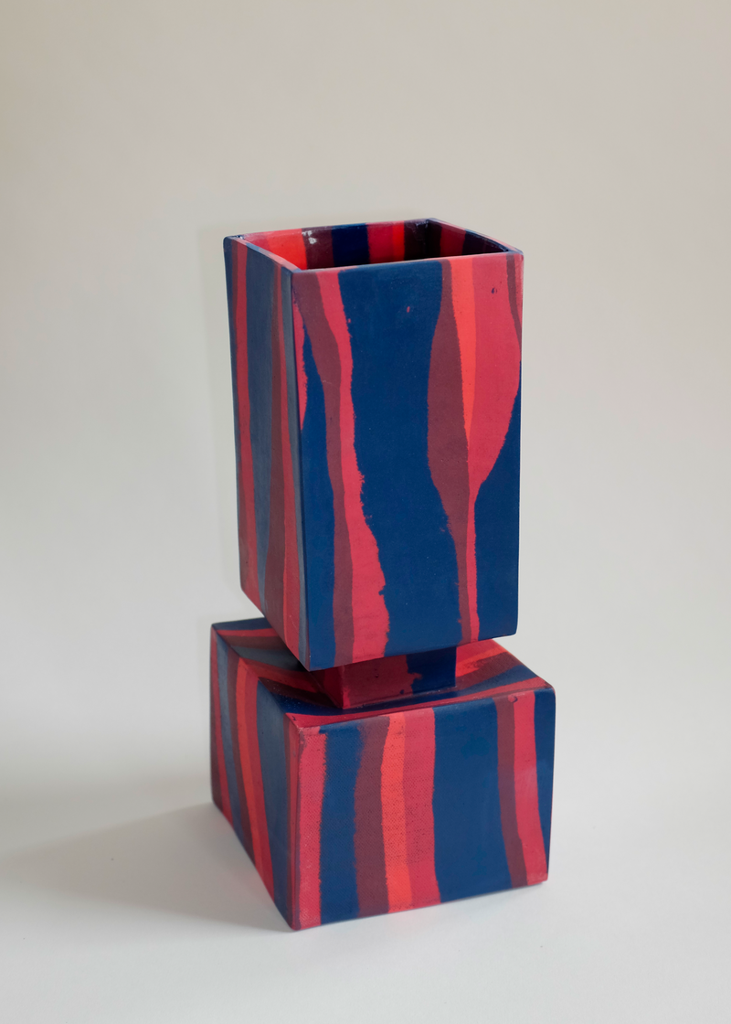 Squared Vase Short-zoom-