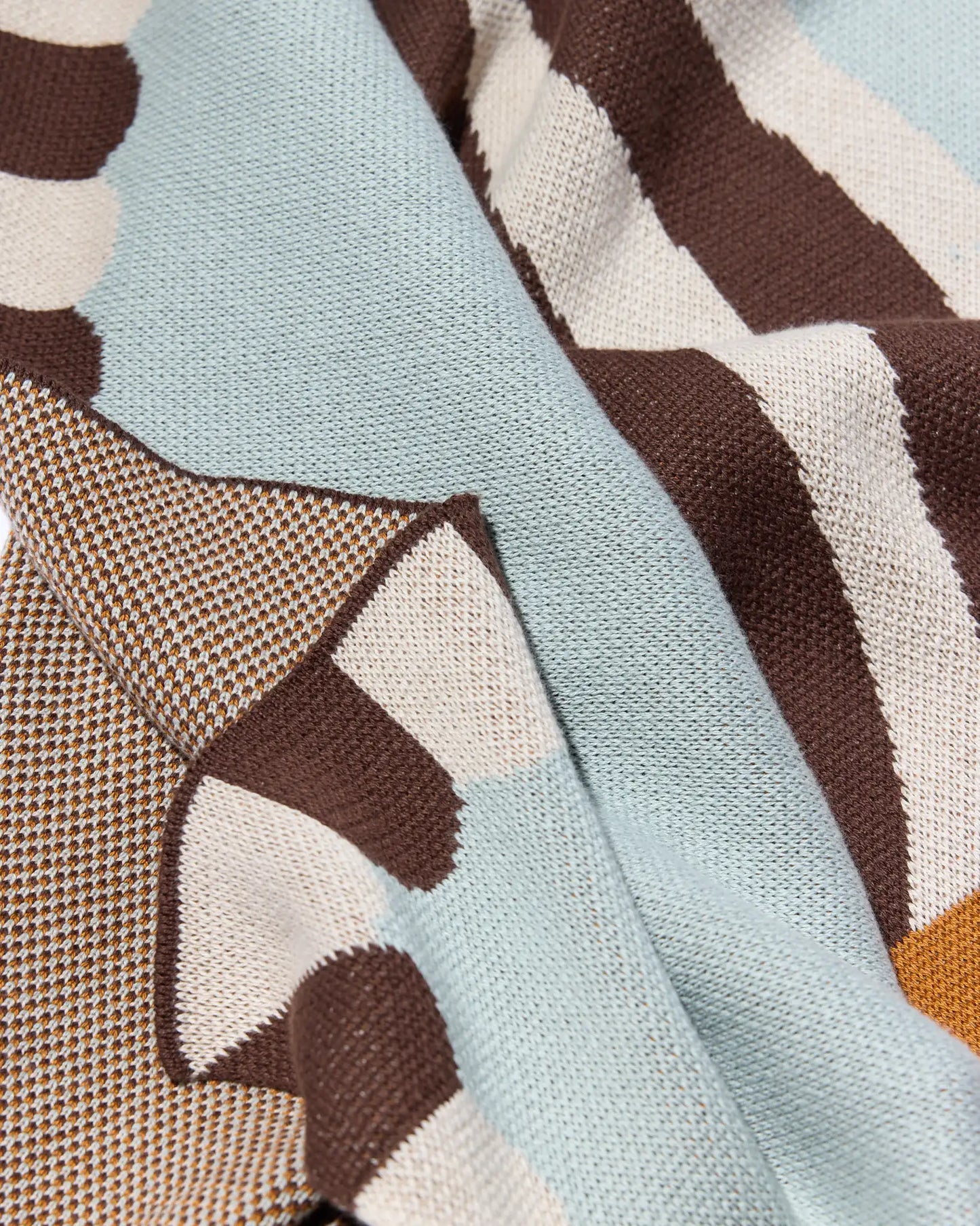 Le Bouquet Throw Blanket