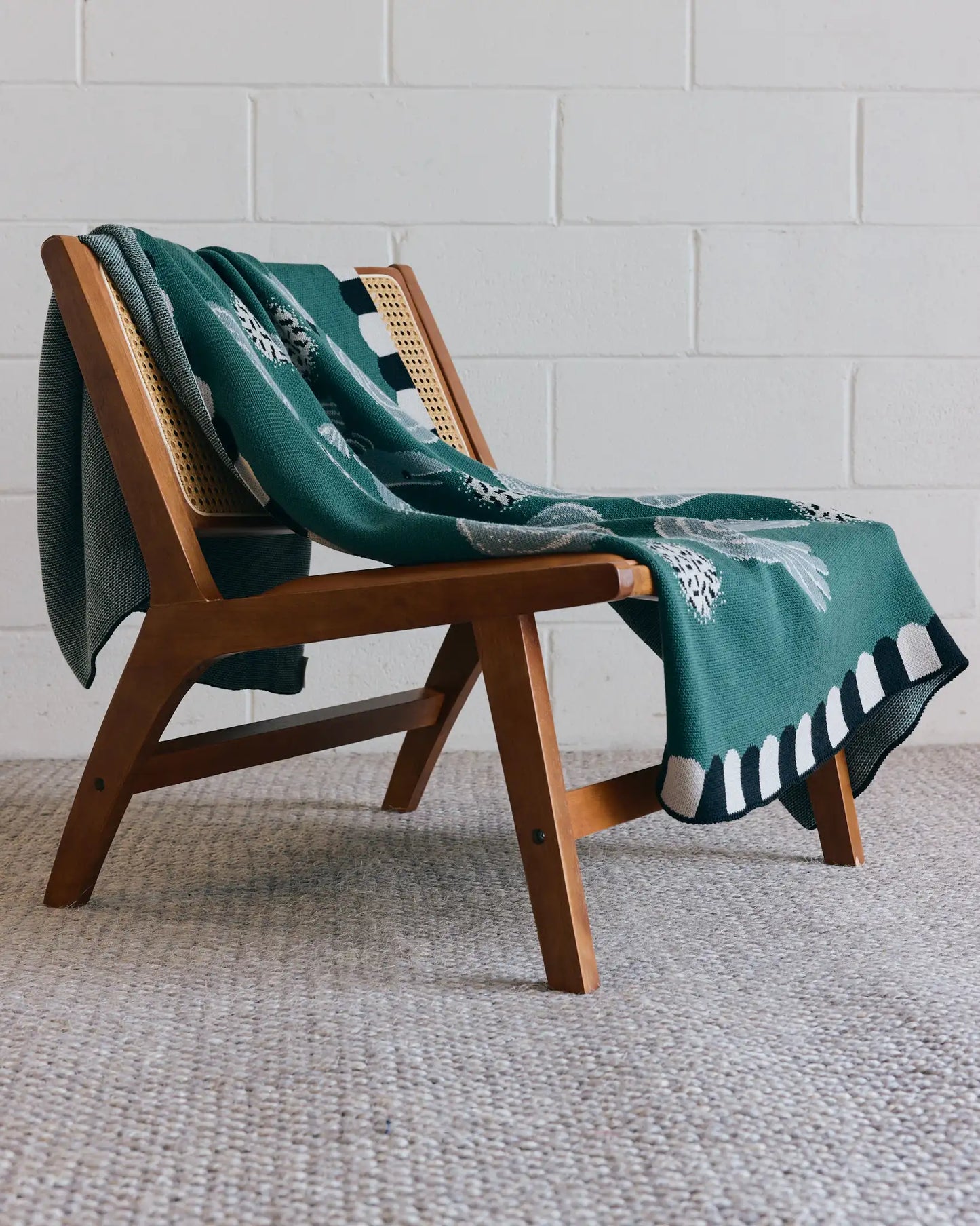 Le Bouquet Throw Blanket