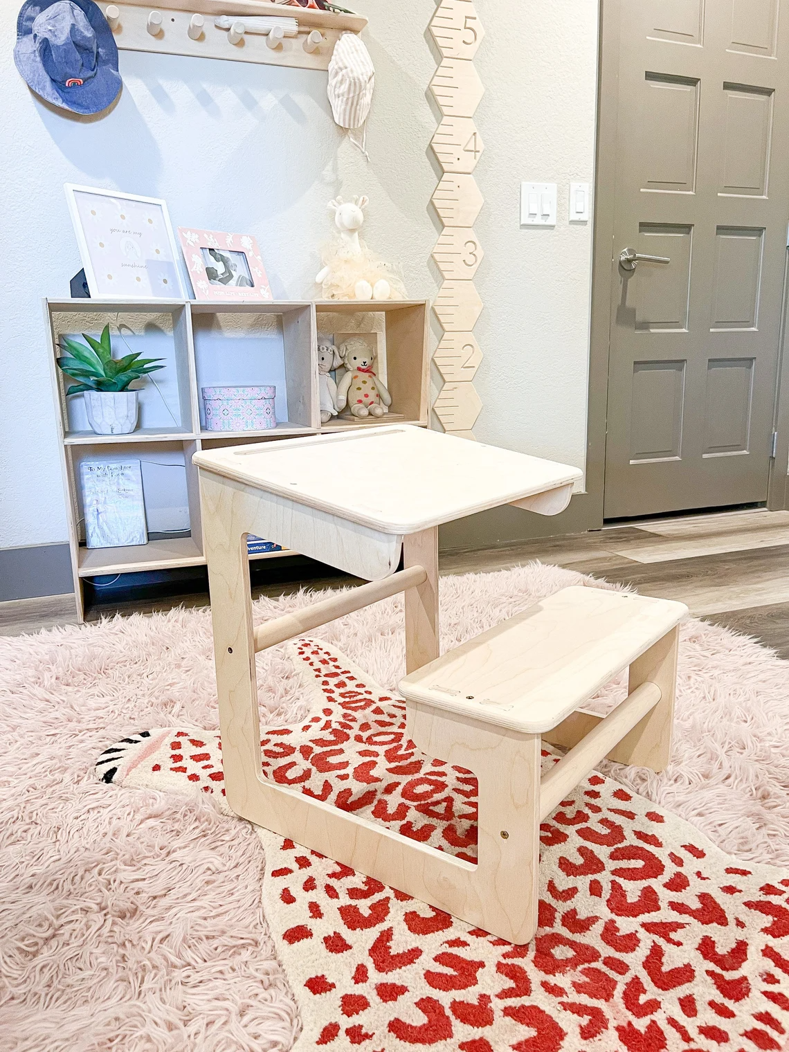 MARLIN | Montessori Desk-zoom-5