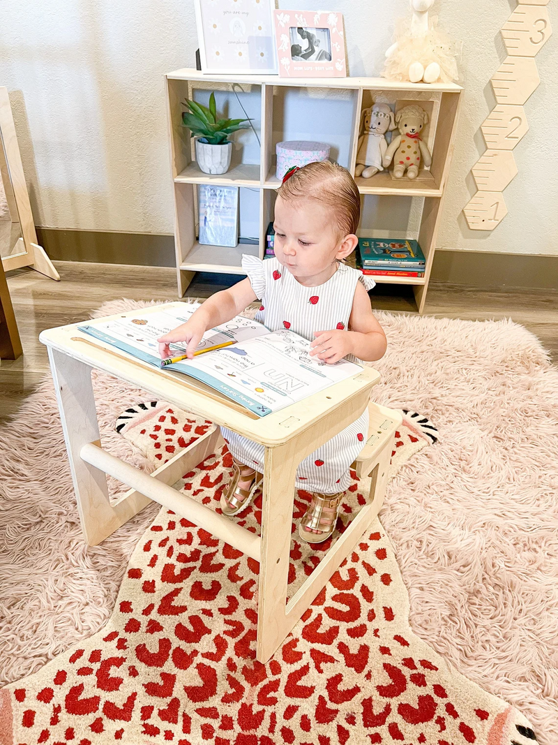 MARLIN | Montessori Desk-zoom-