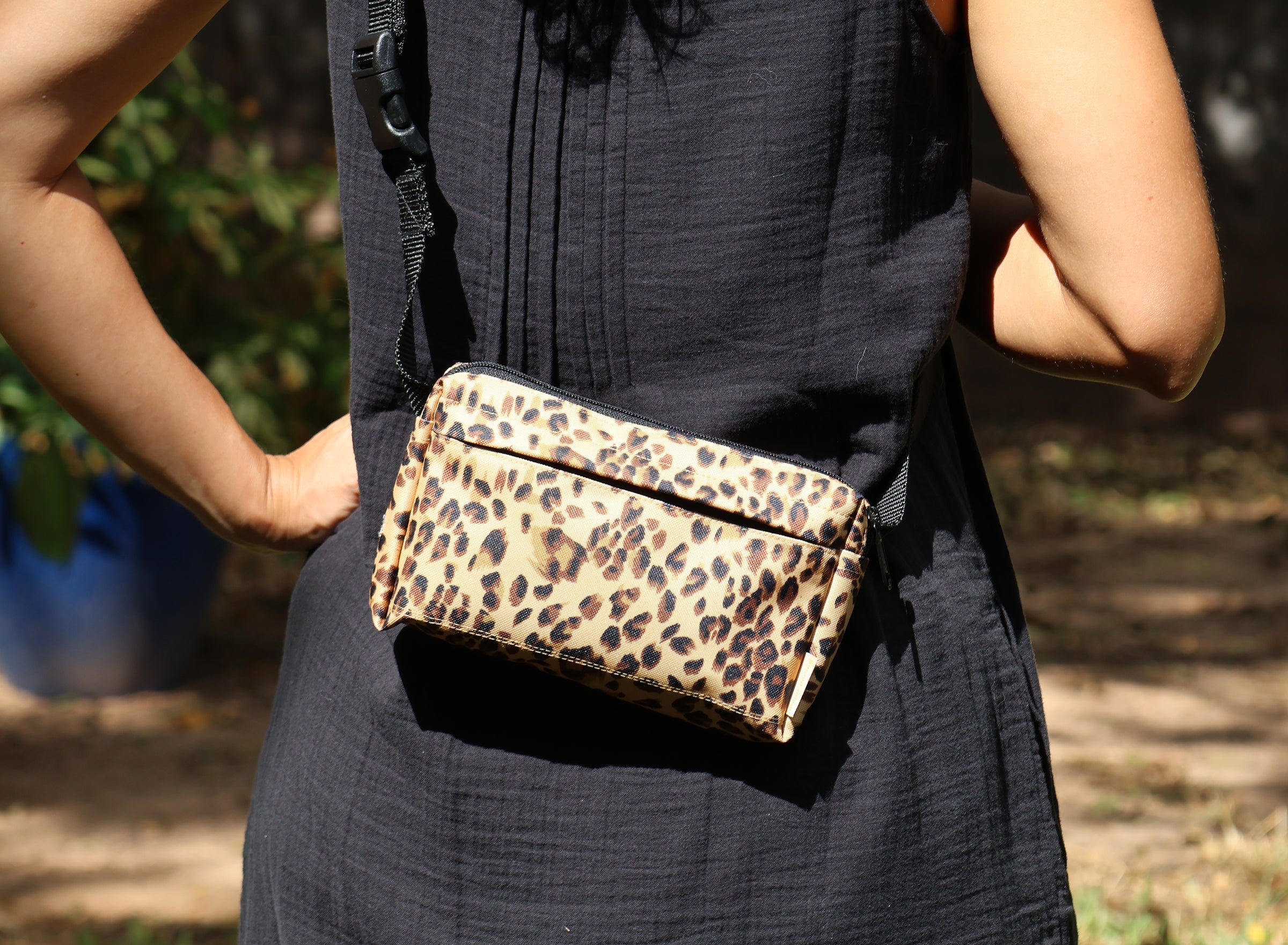 Dog Walking Fanny Pack-zoom-9