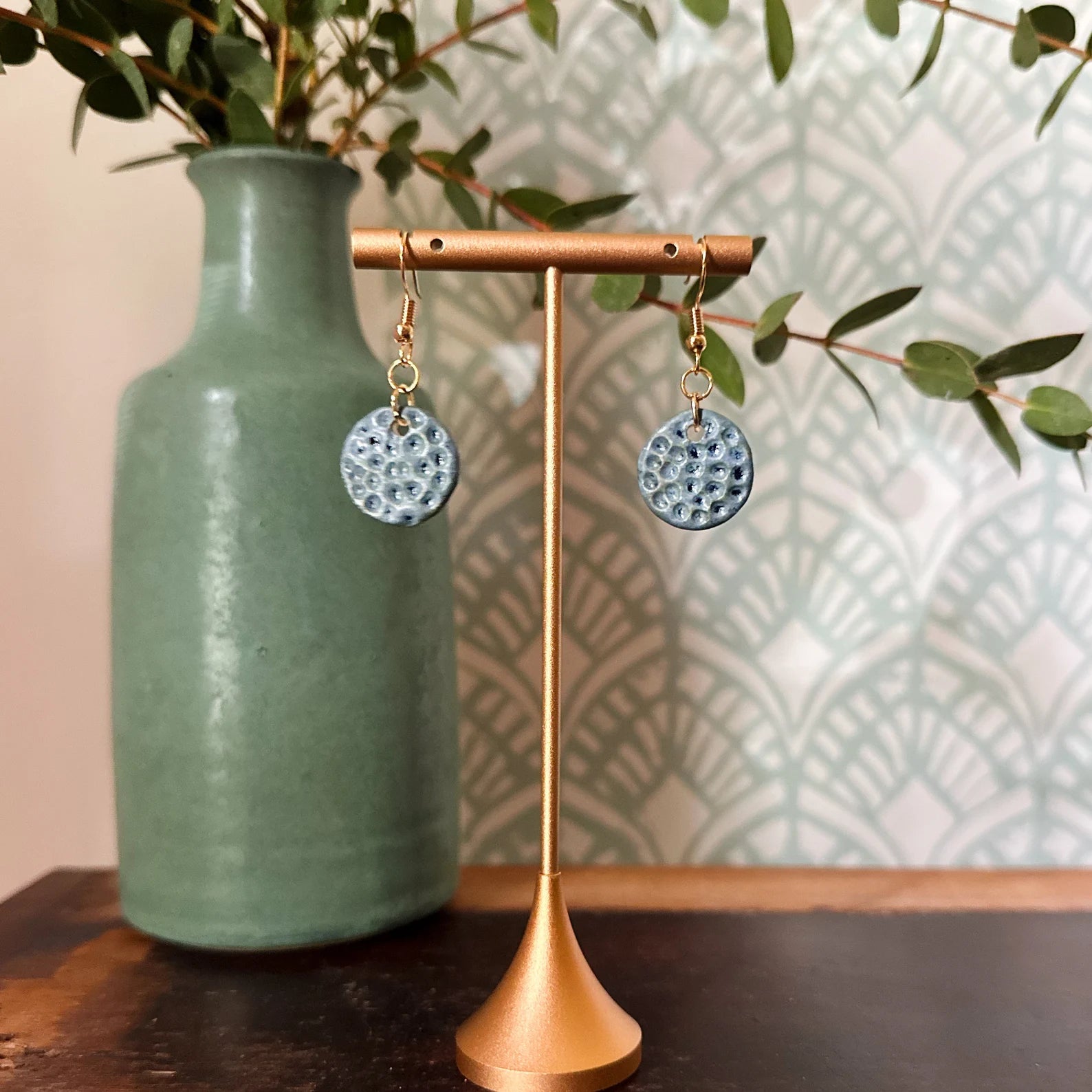 Textured Circle Dangling Ceramic Earrings-zoom-2