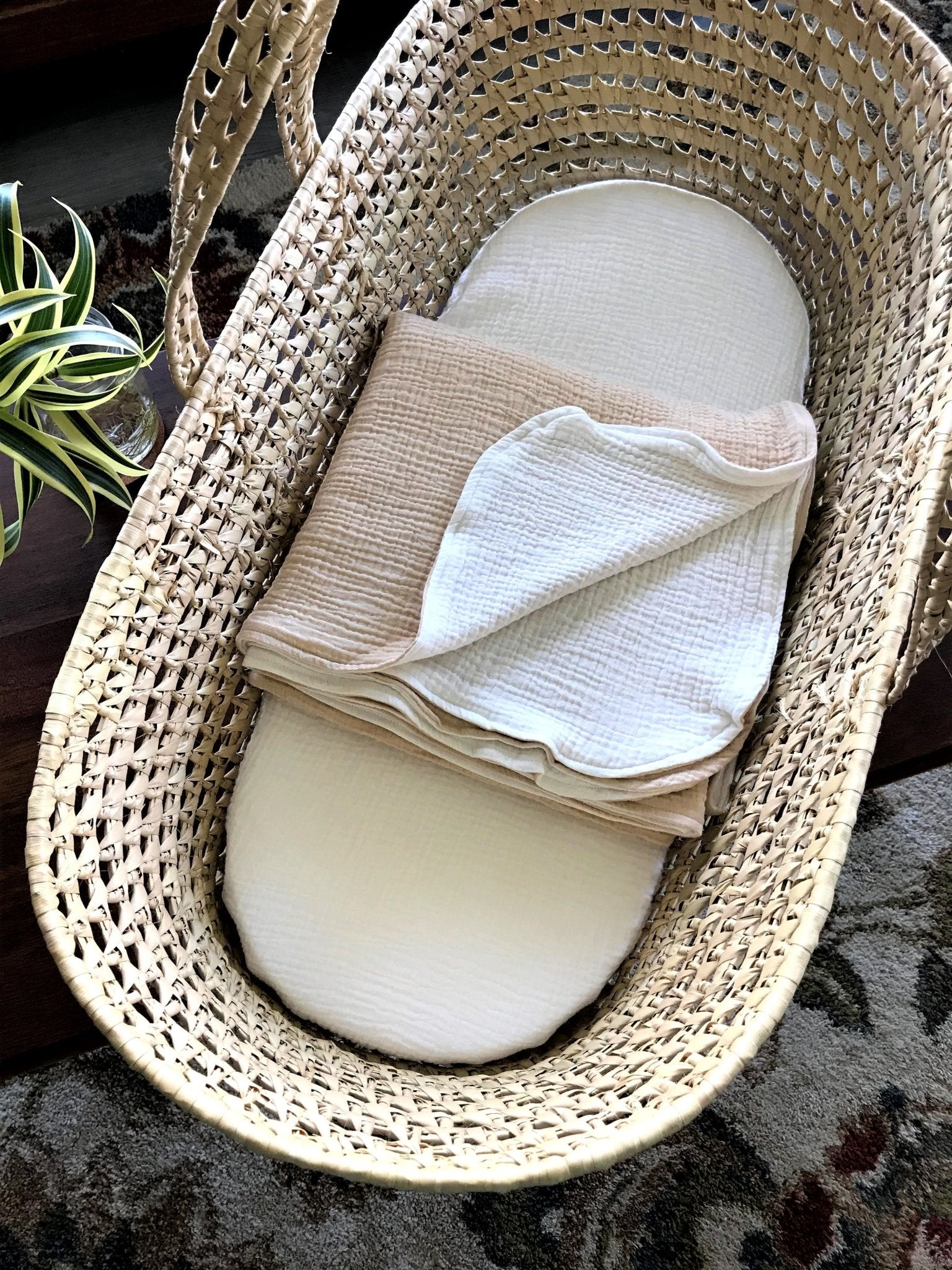 Organic Bedding Set | Moses Basket with Organic Cotton Double Gauze Sheet + Blanket - Aware House - Wendy Anne - 