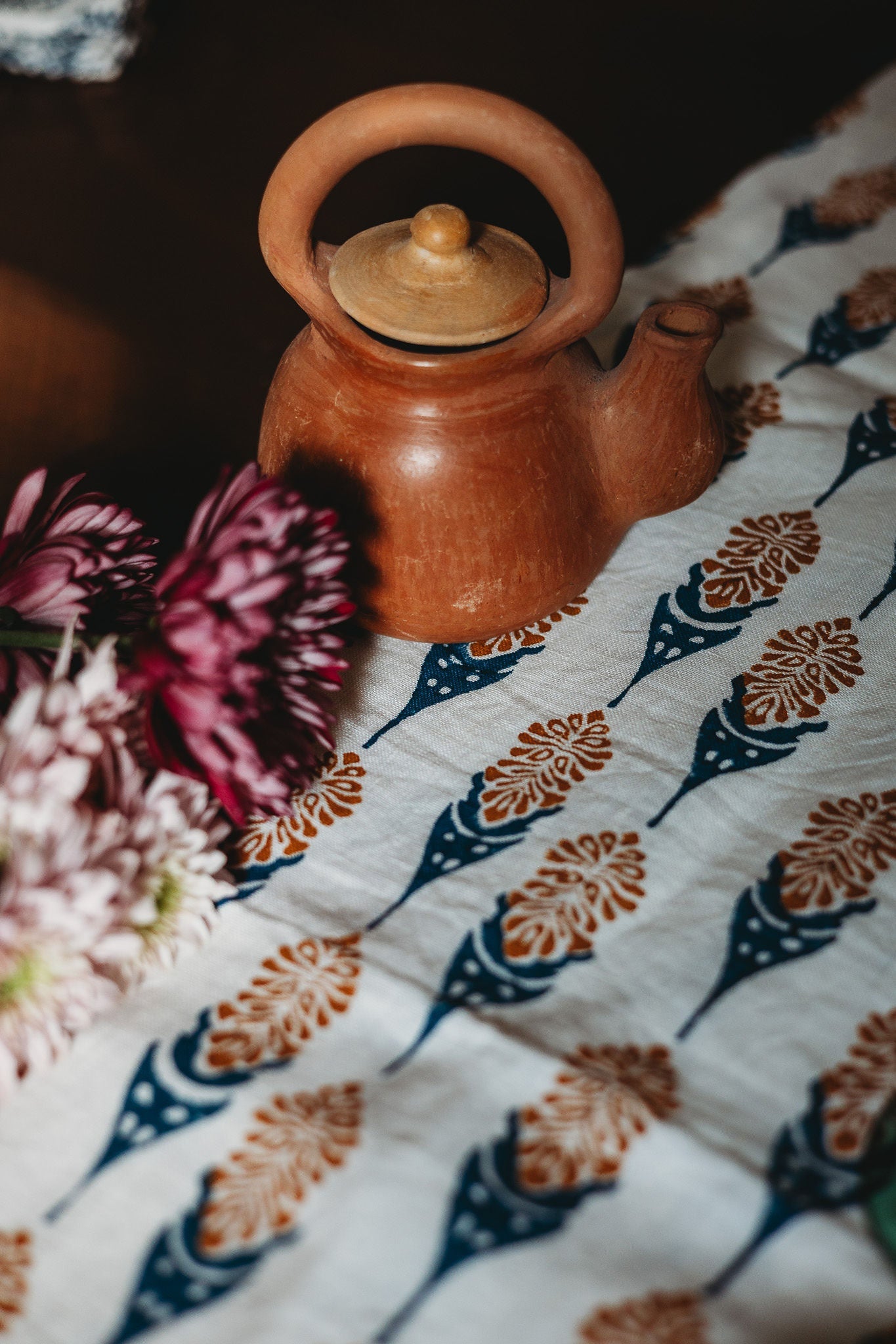 Bahaar Hand-Printed Linen Table Runner – Ginger & Blue-4