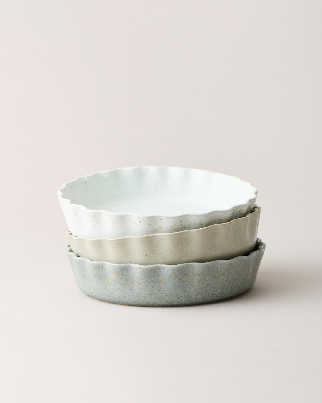 Fieldstone Ruffle Pie Dish-1