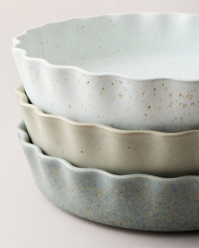 Fieldstone Ruffle Pie Dish-zoom-