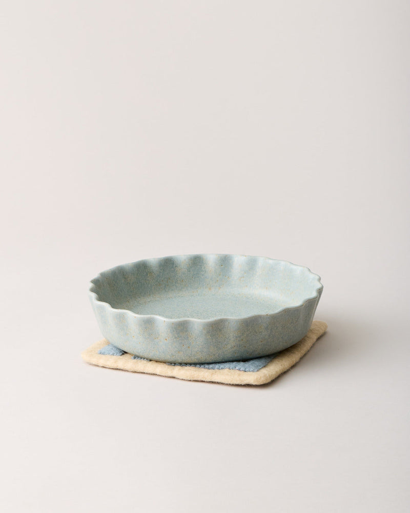 Fieldstone Ruffle Pie Dish-zoom-