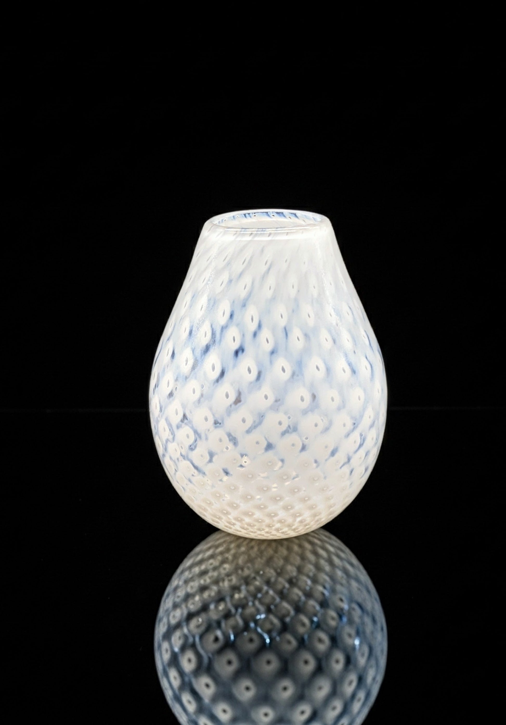 White Bubble Trap Vase-1