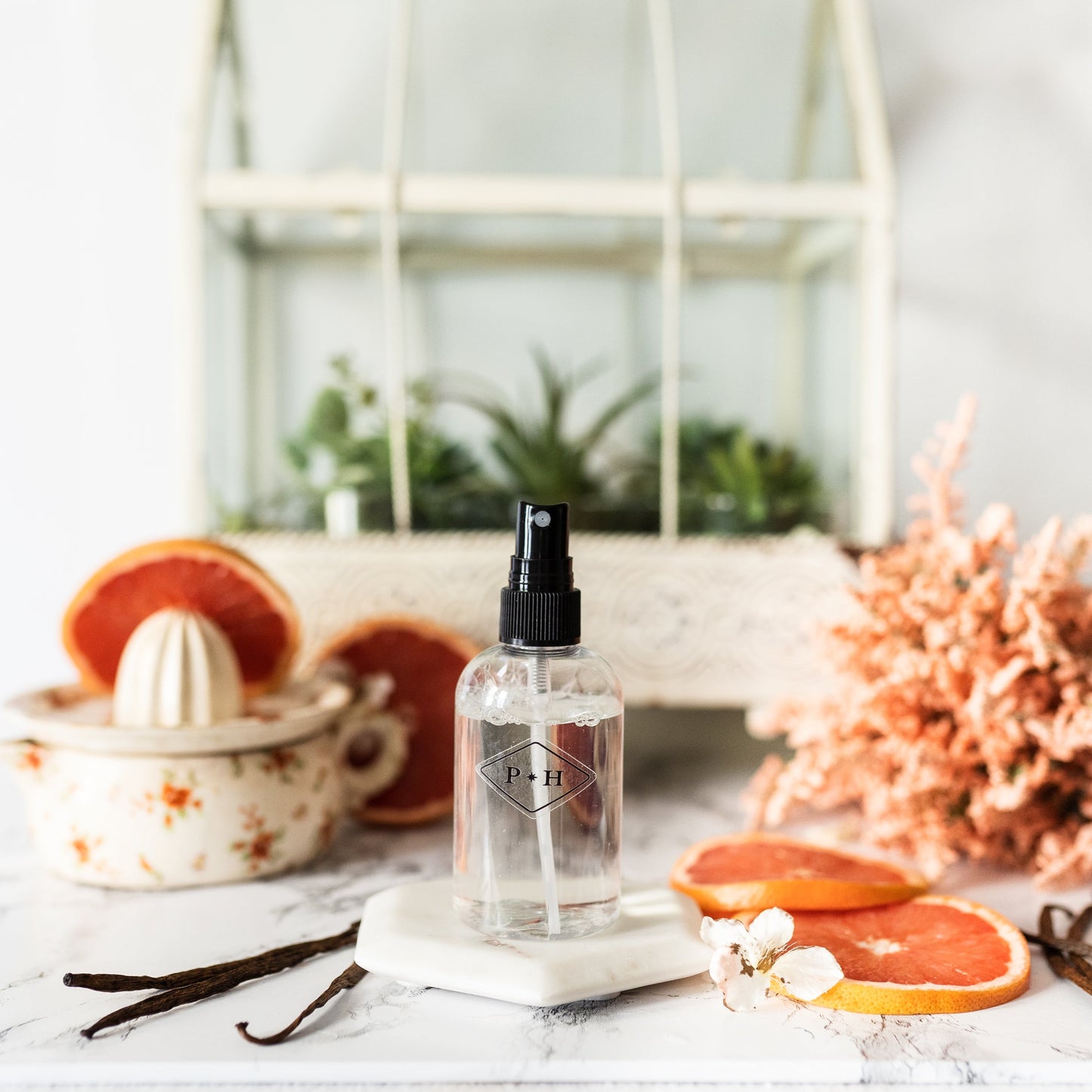 Grapefruit Vanilla Candle, Wax Melt, Diffuser & Room Spray