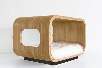 LUNA Bed in White Oak