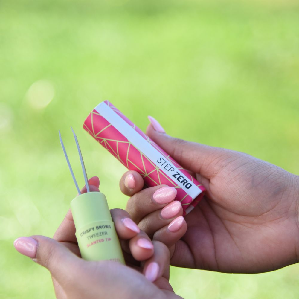Crispy Brows Slanted Tweezer | Color Variety