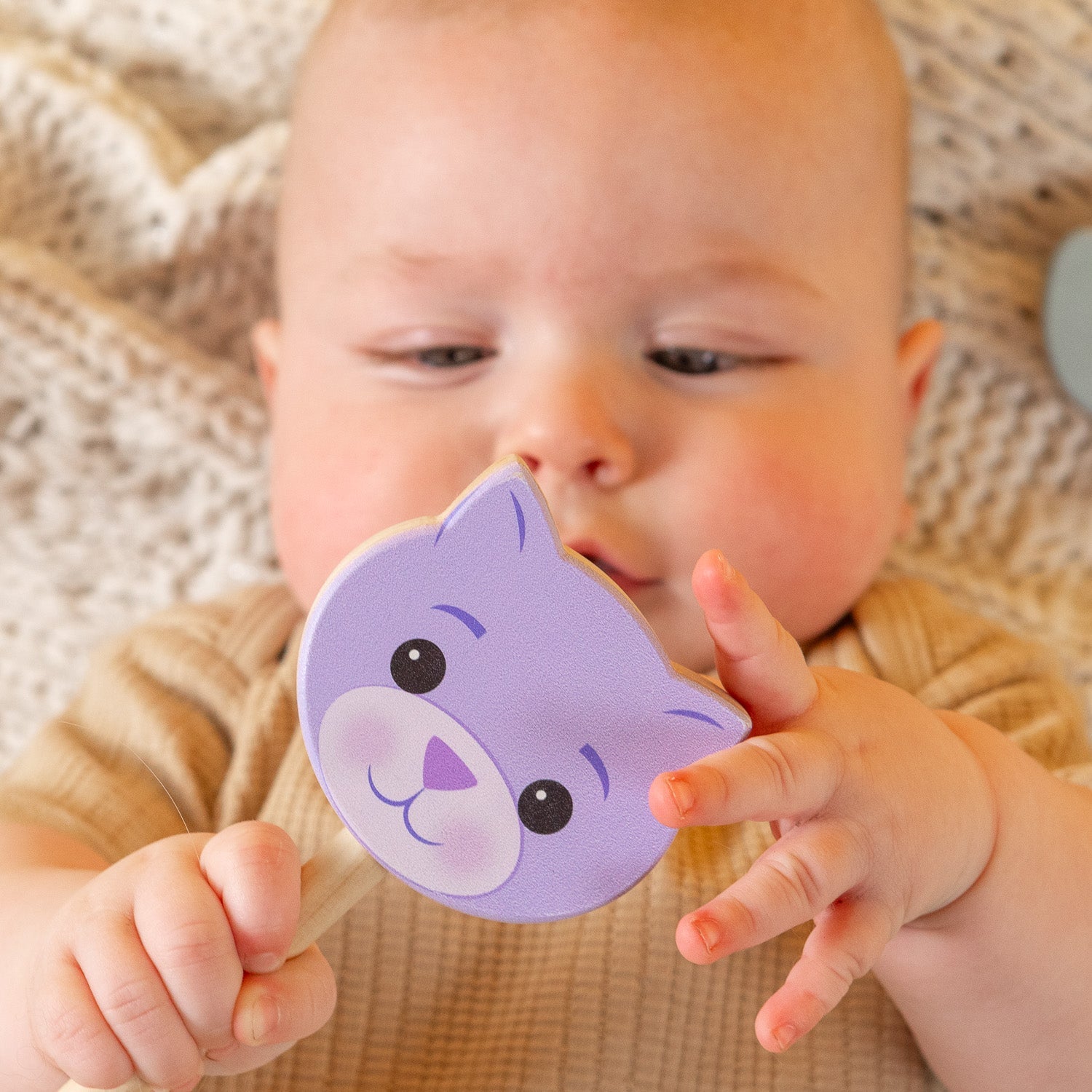 Grasp & Giggle Flower Rattle-2