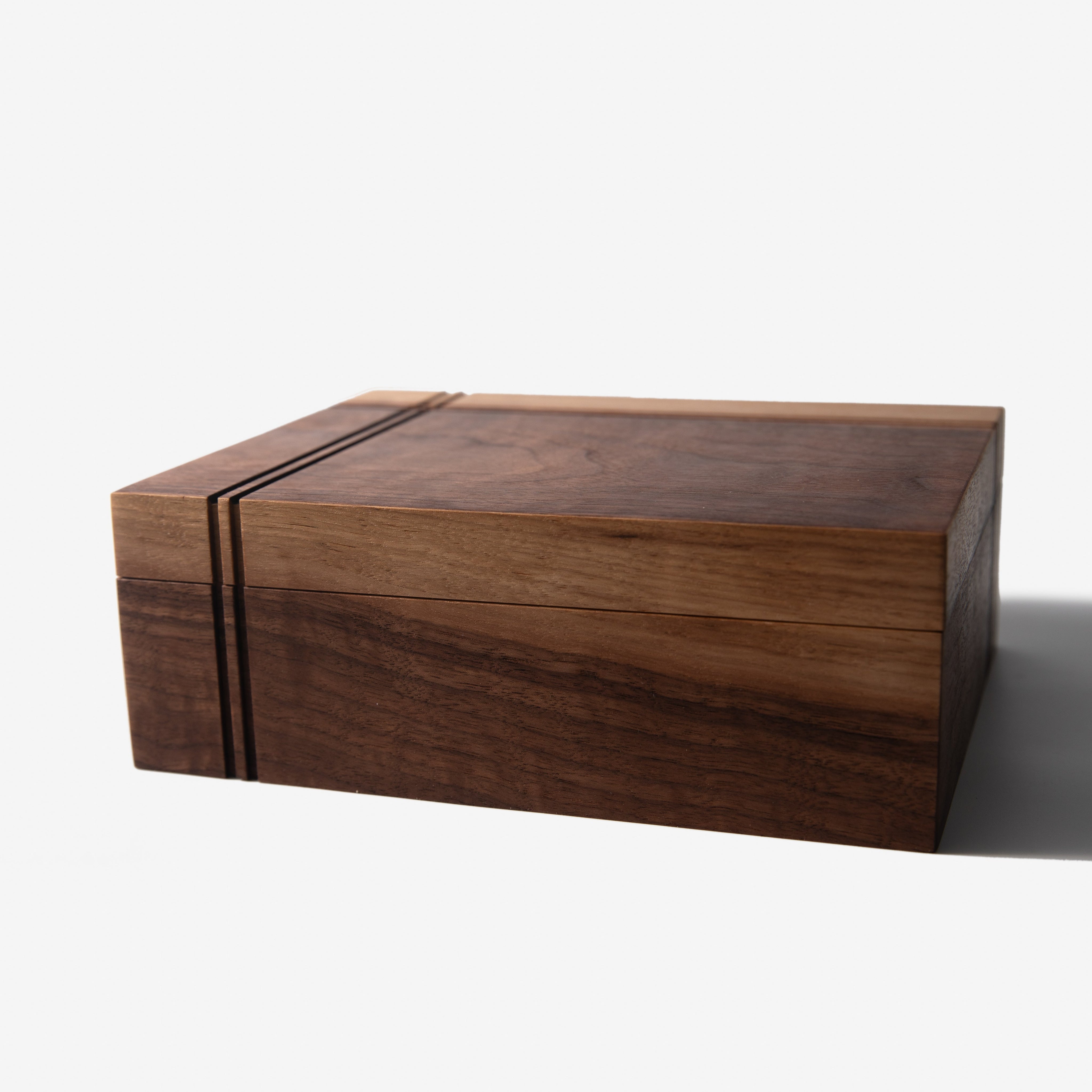 Keepsake Box | Black Walnut & Maple-zoom-6
