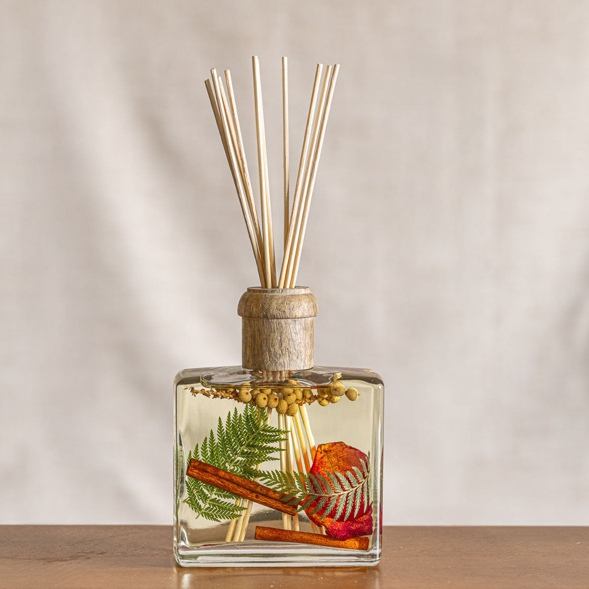 Signature Botanical Reed Diffuser | Spicy Apple-1