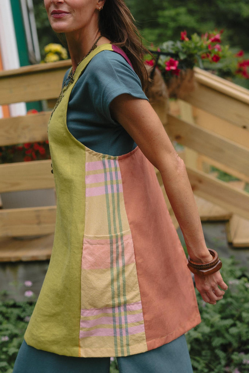 Greenhouse Apron in Passion Fruit-zoom-