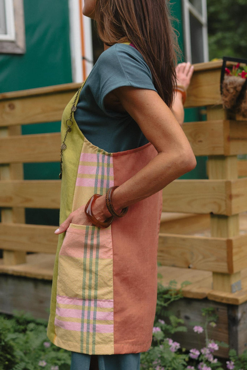 Greenhouse Apron in Passion Fruit-zoom-