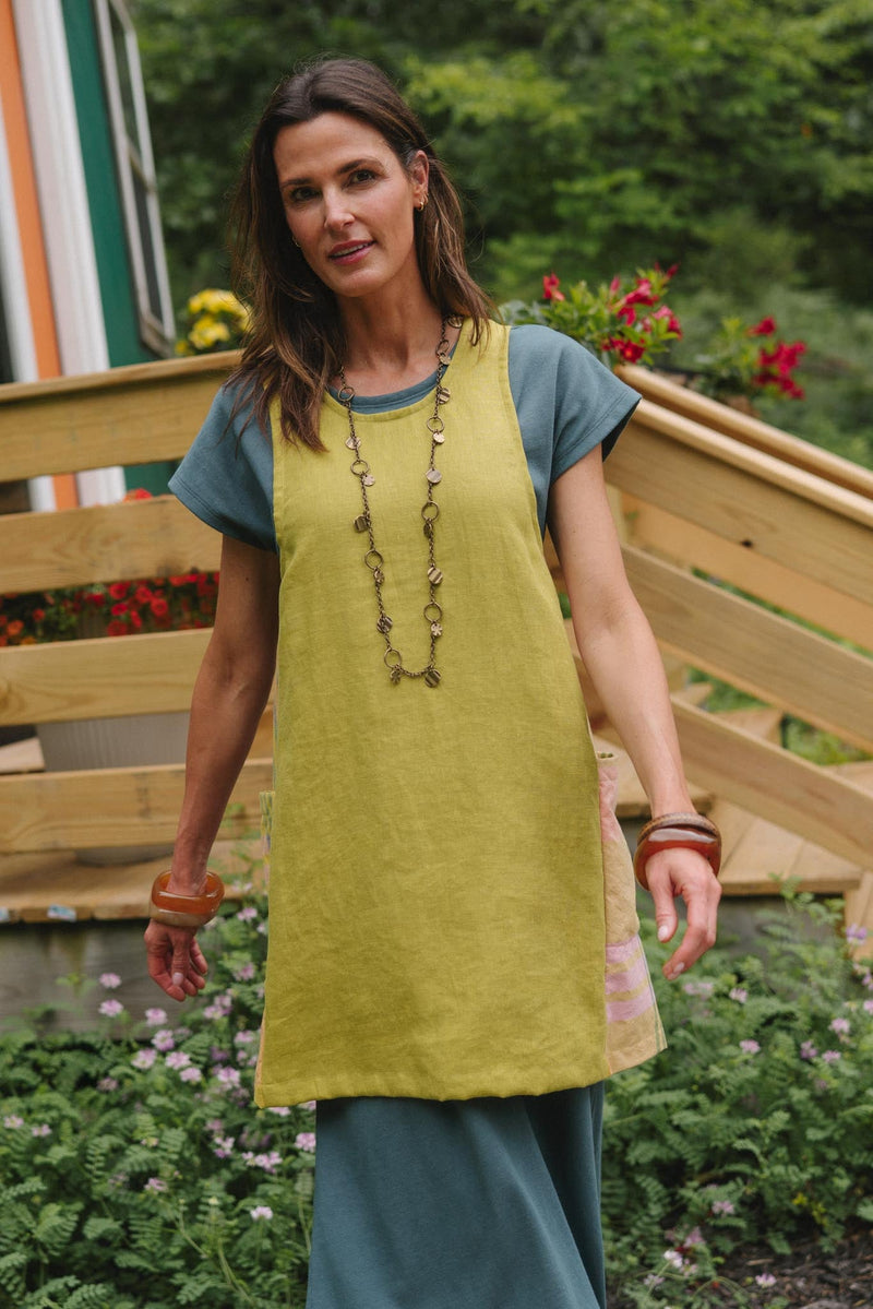 Greenhouse Apron in Passion Fruit-zoom-