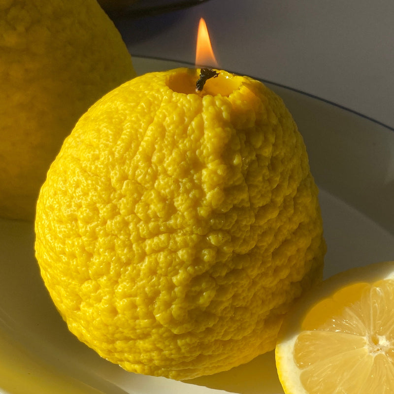 Large Ponderosa Lemon Candle-zoom-