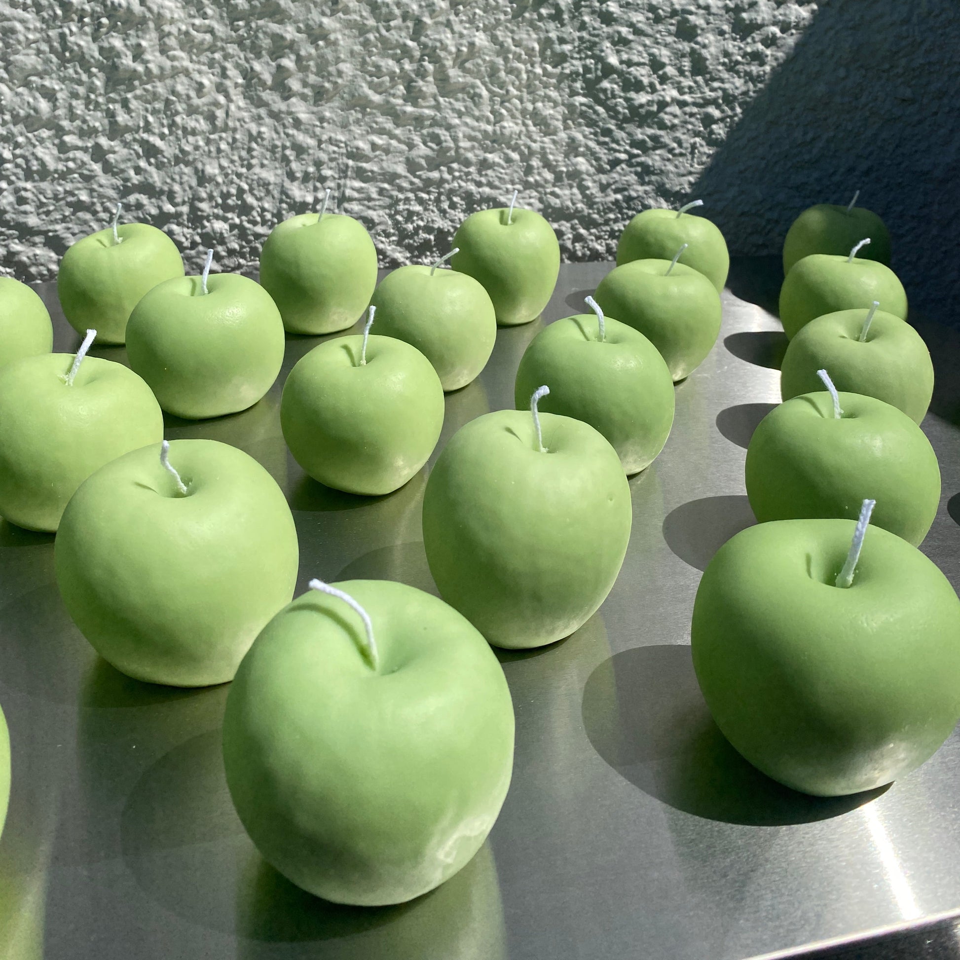 Apple Candle-7