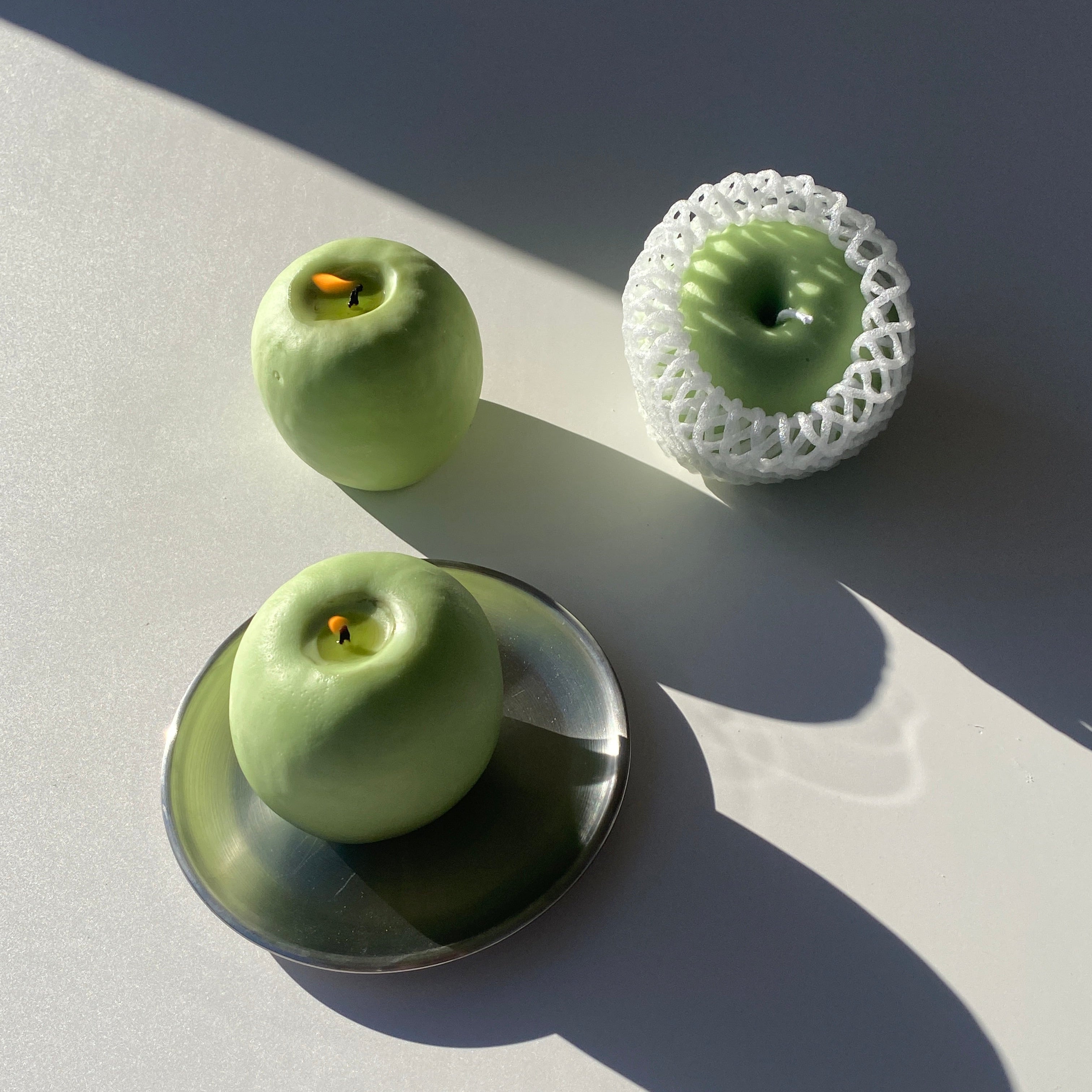 Apple Candle-zoom-8