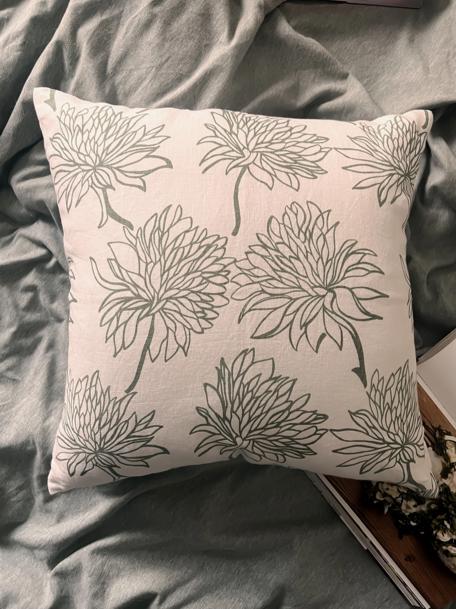 Dahlia Bloom Linen Pillow Cover  (Set of 2)