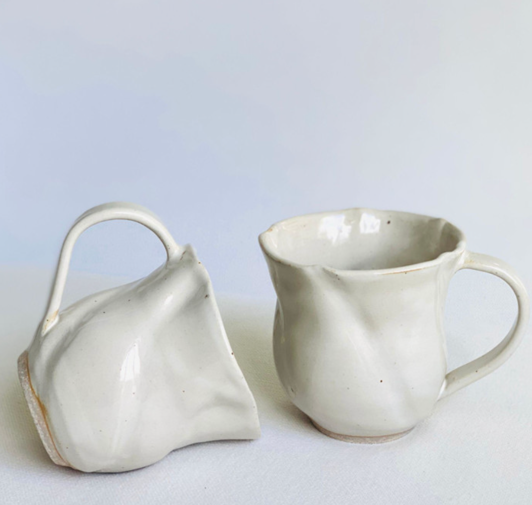 Ecru Tulip Mugs (Set of 2)