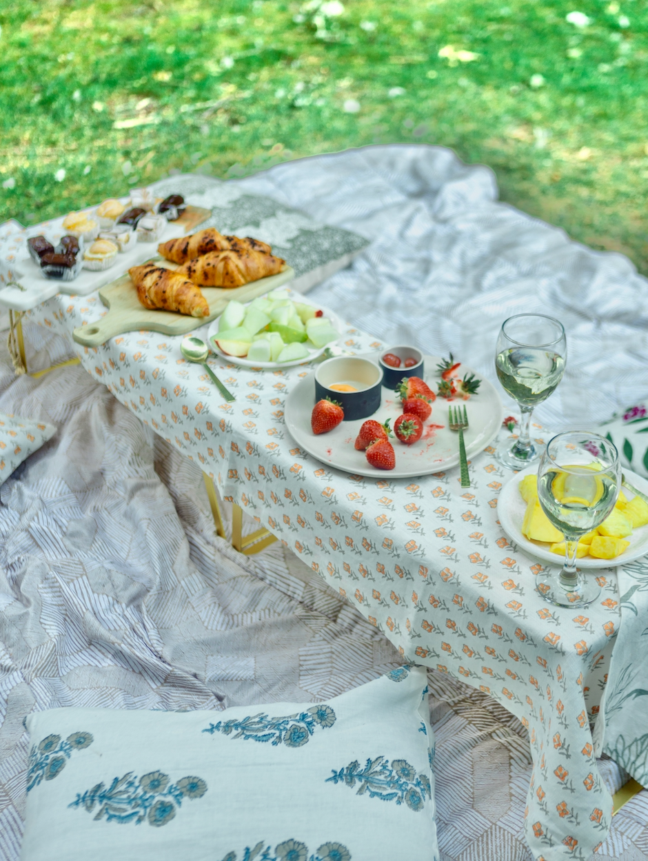 Bagh Hand-Printed Linen Table Runner