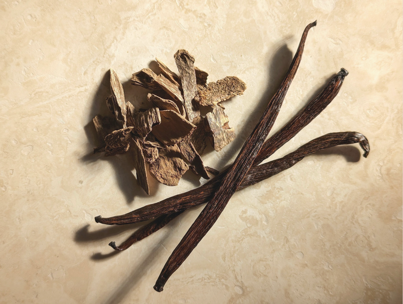 Smoked Oud & Vanilla Candle-zoom-