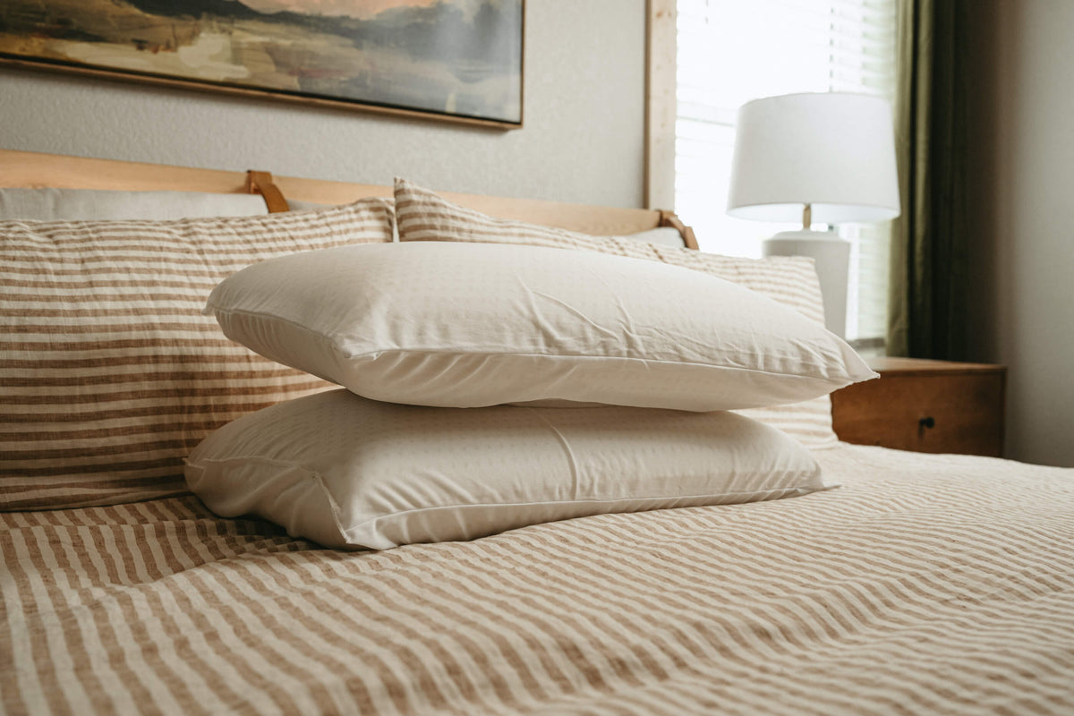The Plush Pillow-zoom-3