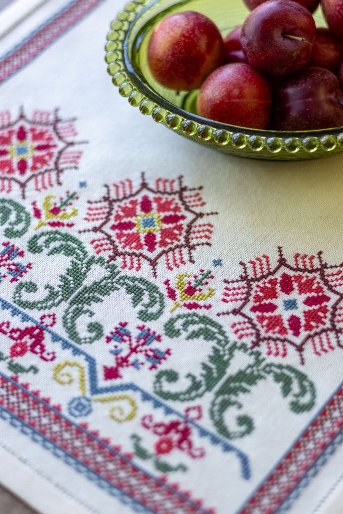 Tuscan Bergamot cross stitch folk embroidery kit-zoom-3
