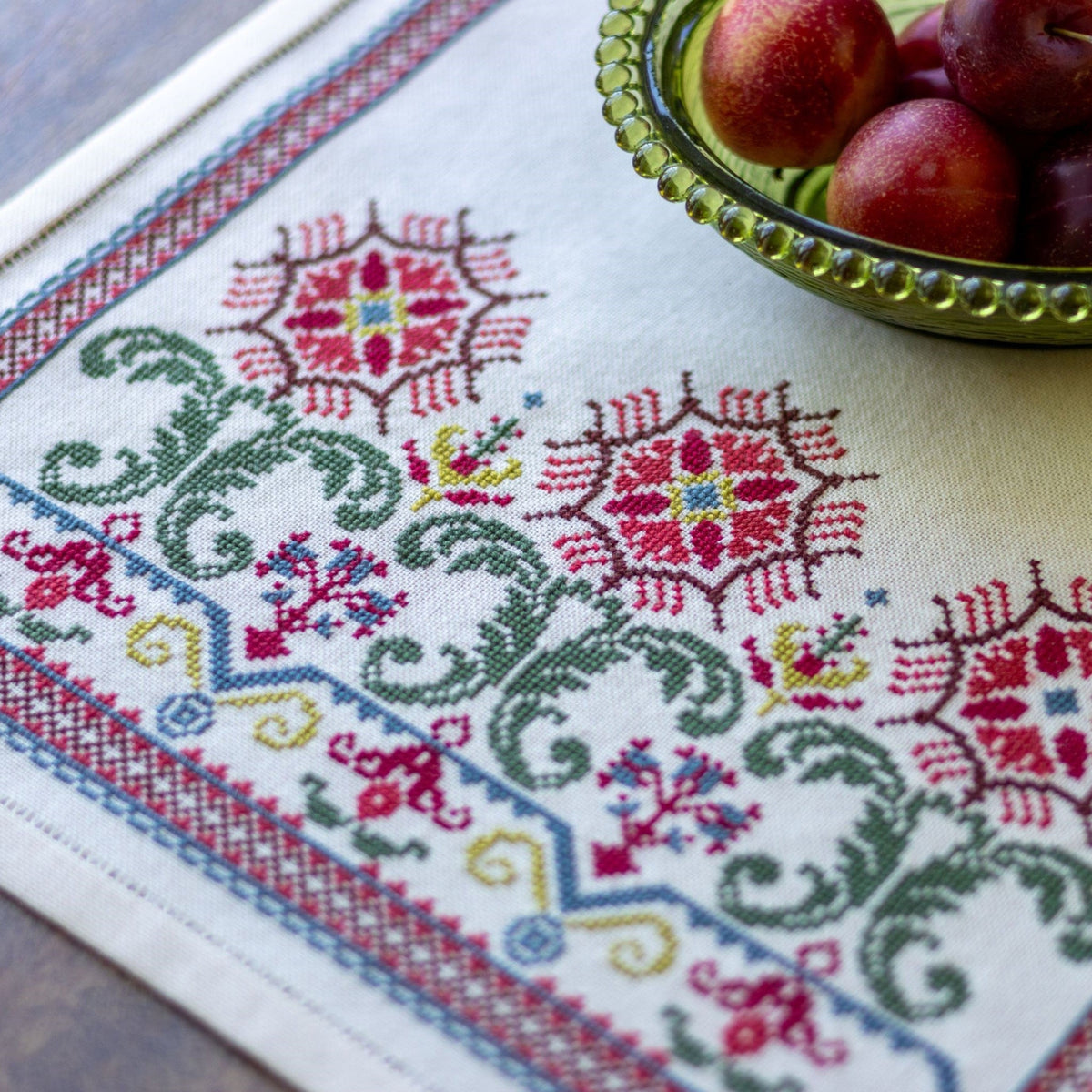 Tuscan Bergamot cross stitch folk embroidery kit-zoom-1