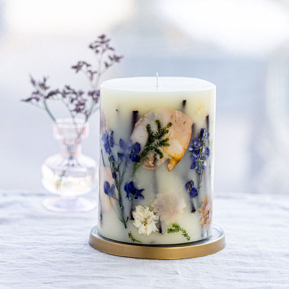 Signature Botanical Candle | Vanilla Rain
