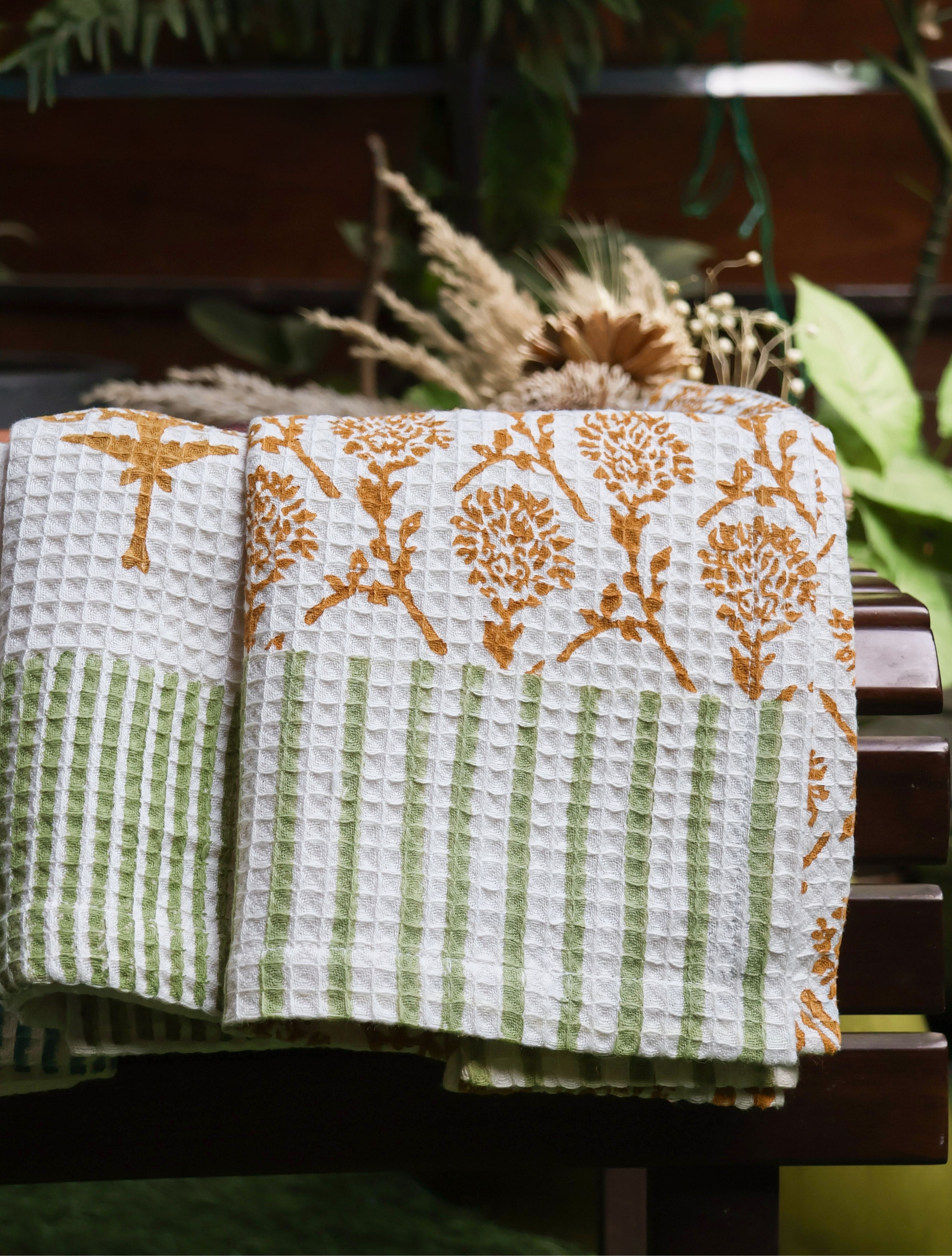 Nikhar Cotton Waffle Kitchen Towel-zoom-5