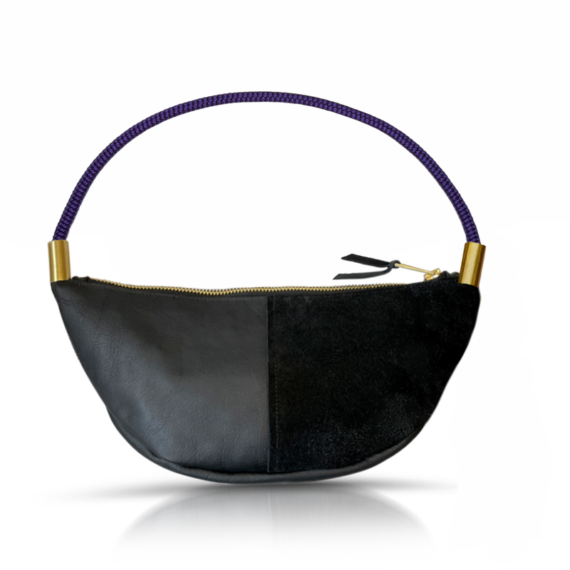 Sling Bag in Black Leather-zoom-