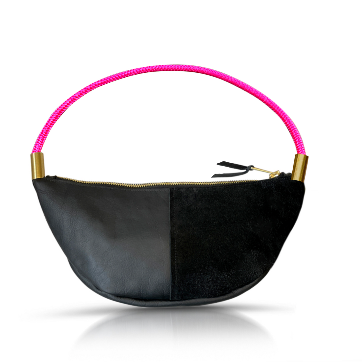 Sling Bag in Black Leather-19
