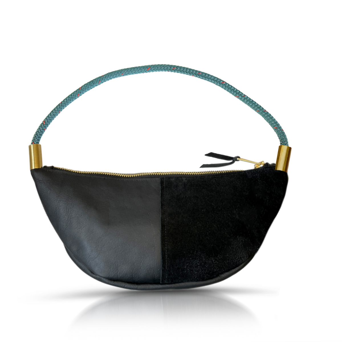 Sling Bag in Black Leather-14